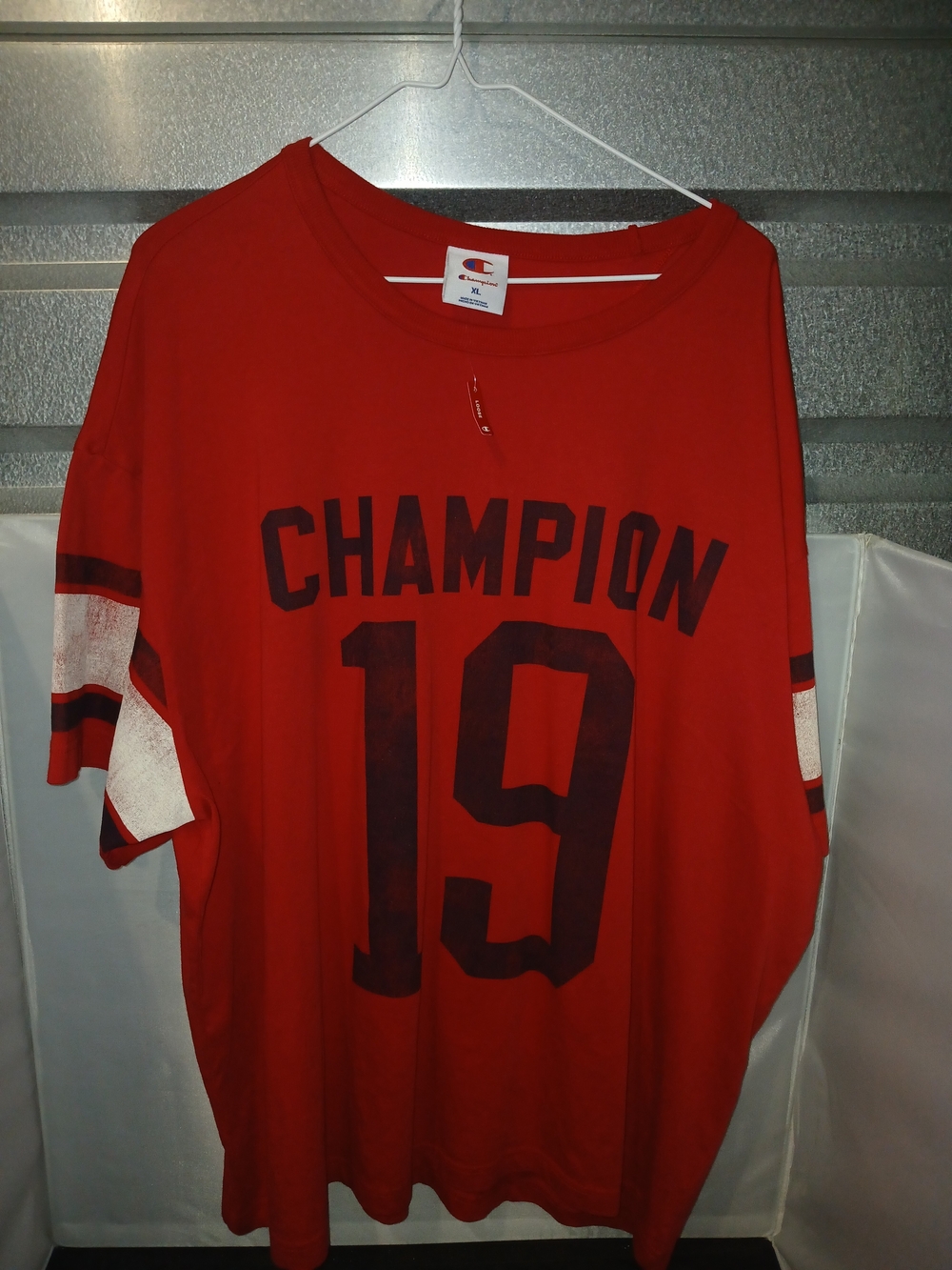 Champion 19 Jersey Striped Graphic T-Shirt Red Size XL Loose Fit